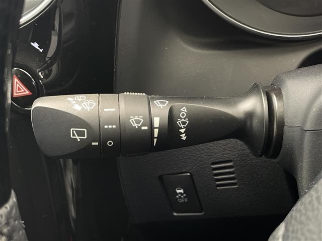 Toyota AURIS 2017 8088902-5