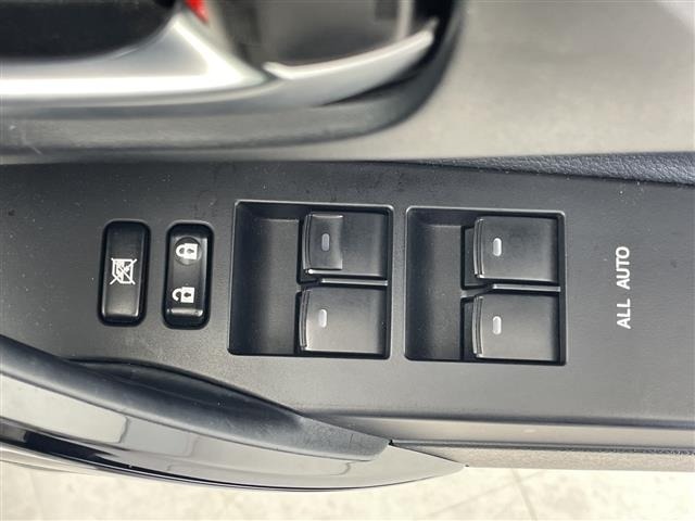 Toyota AURIS 2017 8088902-6