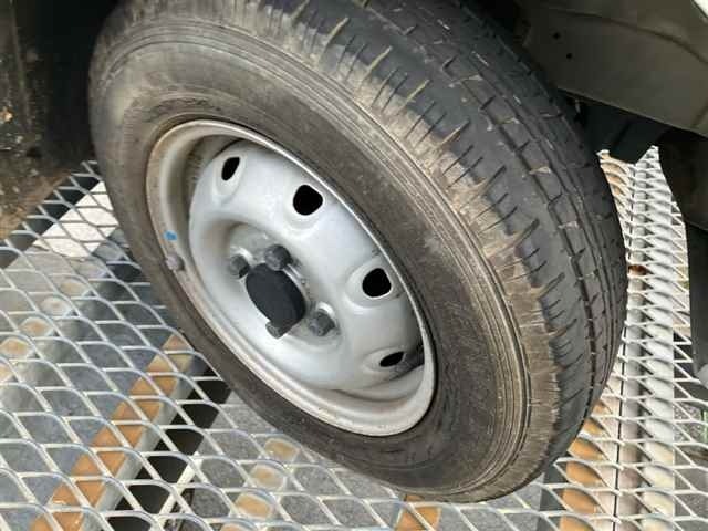 Suzuki CARRY TRUCK 2000 8088445-9