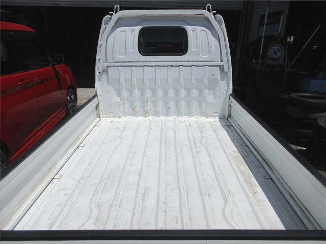 Suzuki CARRY TRUCK 2002 8088461-8