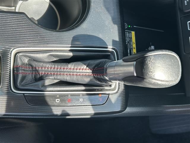 Honda CIVIC 2021 8087509-10