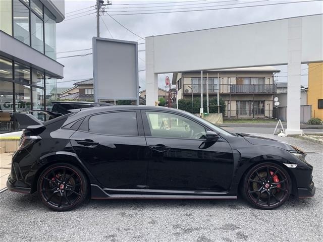 Honda CIVIC 2018 8087516-17