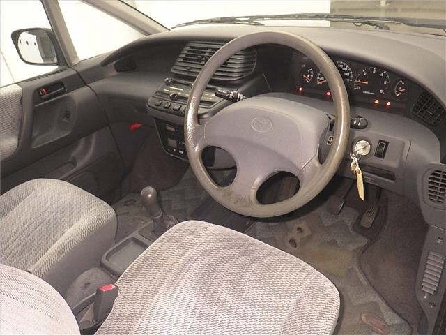 Toyota ESTIMA LUCIDA 1993 8086521-3