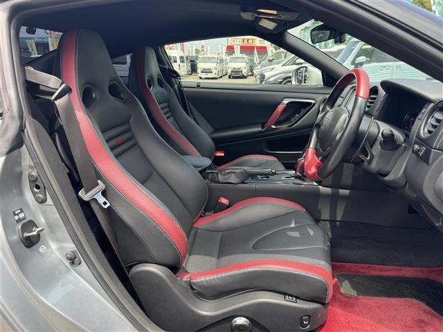 Nissan GT-R 2016 8086573-1