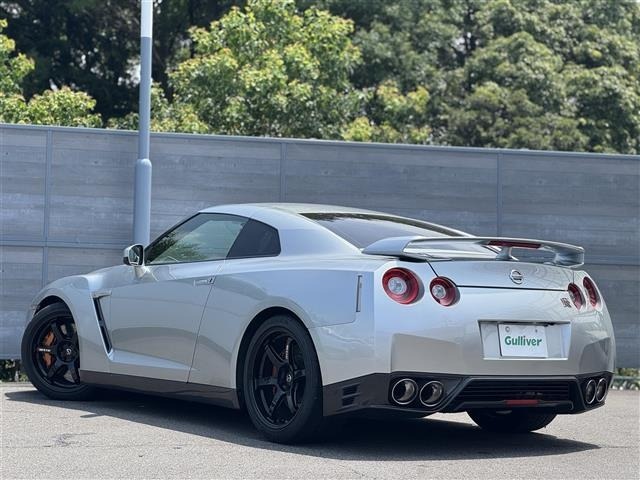 Nissan GT-R 2016 8086573-13