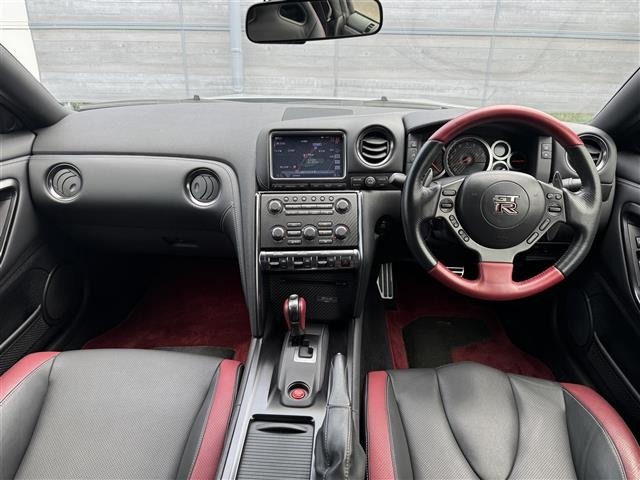 Nissan GT-R 2016 8086573-14