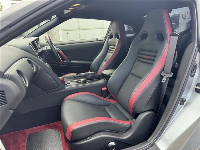 Nissan GT-R 2016 8086573-5