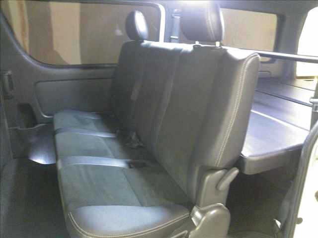 Toyota HIACE VAN 2018 8087729-6