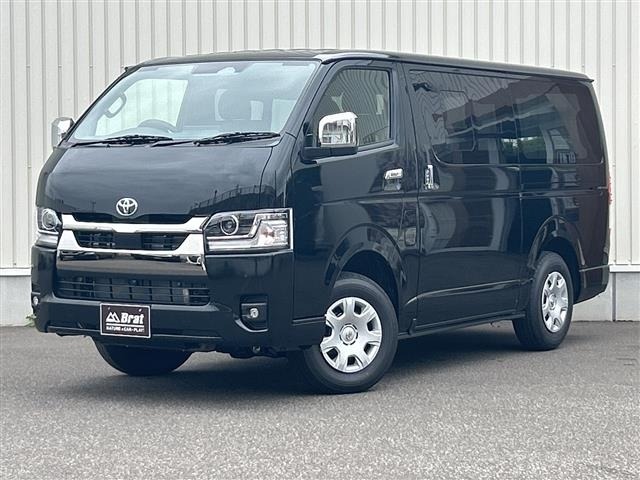 Toyota HIACE VAN 2026 8087903-0