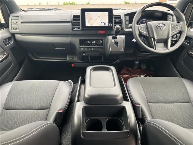 Toyota HIACE VAN 2026 8087903-1
