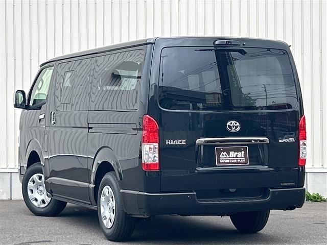 Toyota HIACE VAN 2026 8087903-18