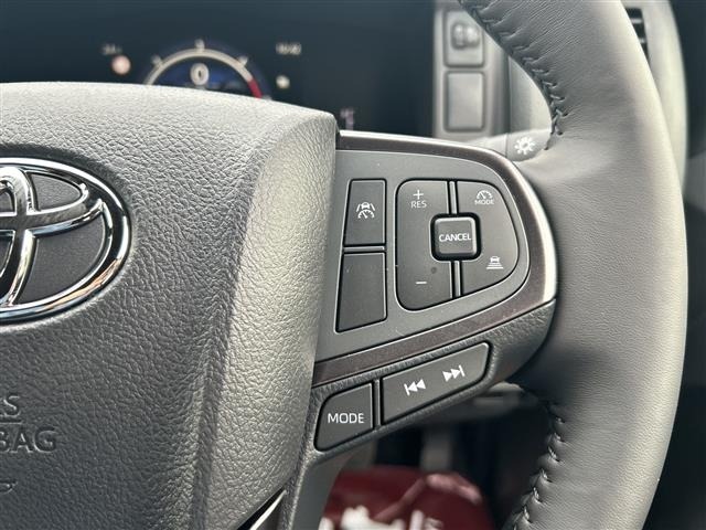 Toyota HIACE VAN 2026 8087903-7