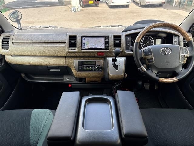 Toyota HIACE VAN 2024 8087904-14