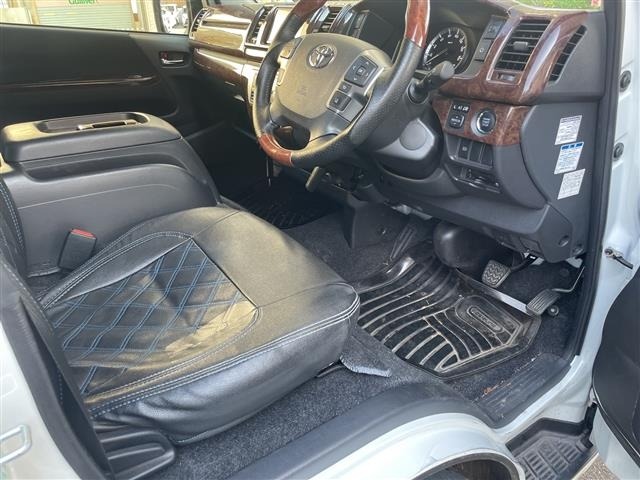 Toyota HIACE VAN 2021 8087910-16