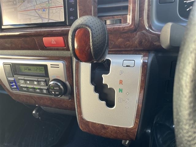 Toyota HIACE VAN 2021 8087910-22