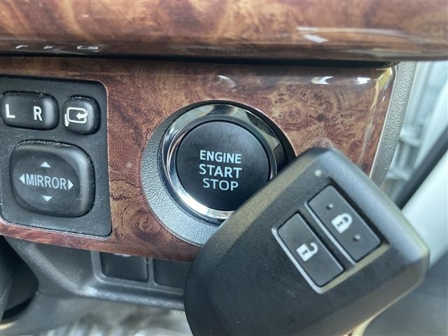 Toyota HIACE VAN 2021 8087910-6