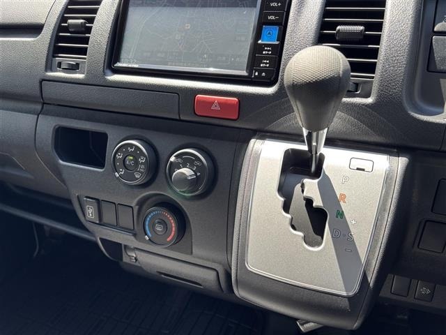 Toyota HIACE VAN 2025 8087915-6