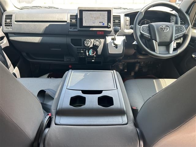 Toyota HIACE VAN 2026 8087917-14