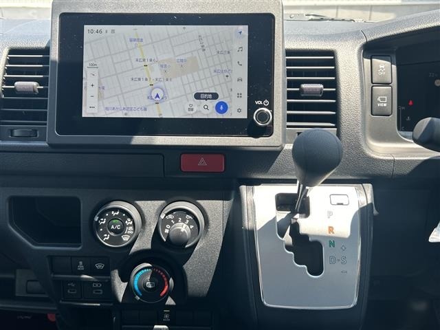 Toyota HIACE VAN 2026 8087917-5
