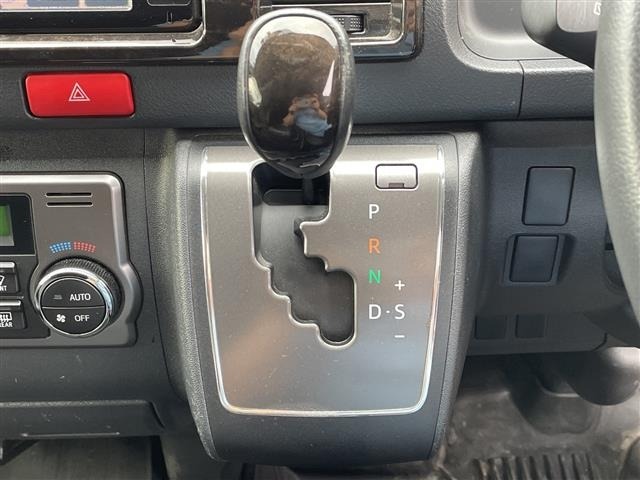 Toyota HIACE VAN 2016 8087918-5