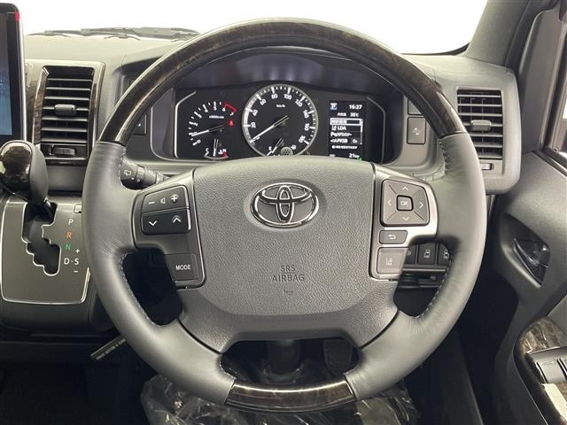 Toyota HIACE VAN 2026 8087920-1