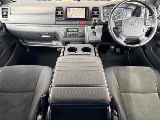 Toyota HIACE VAN 2021 8087921-14