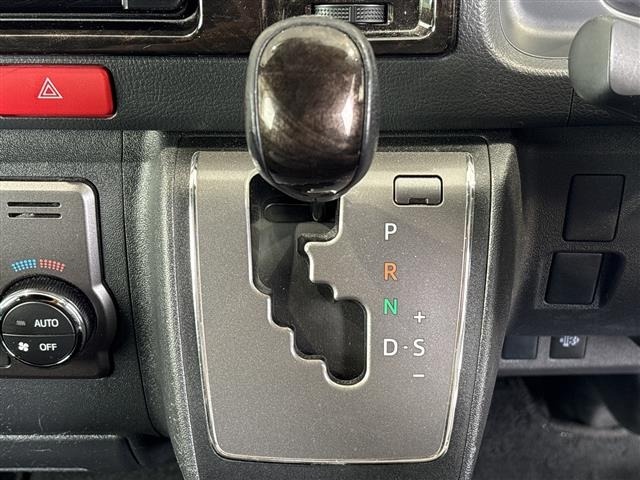 Toyota HIACE VAN 2021 8087921-22