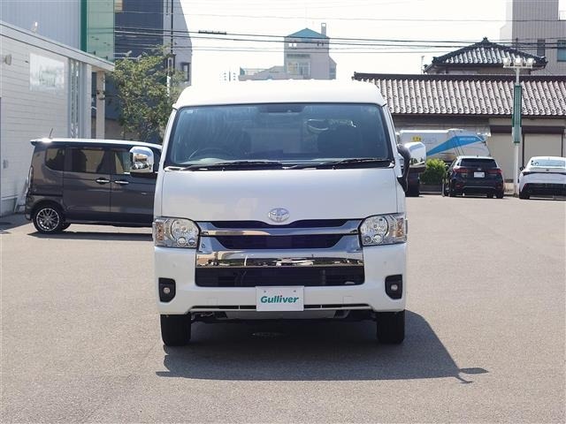 Toyota HIACE VAN 2023 8087923-10