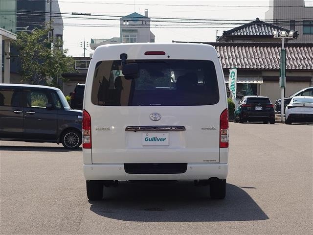 Toyota HIACE VAN 2023 8087923-11