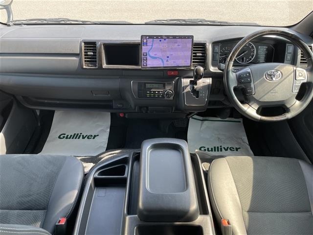 Toyota HIACE VAN 2023 8087923-14