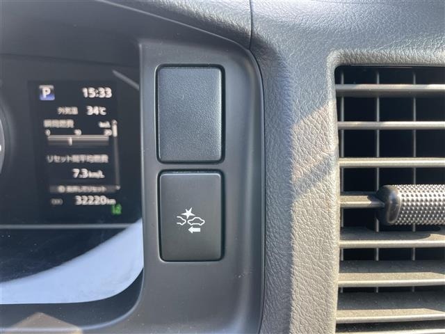 Toyota HIACE VAN 2023 8087923-18