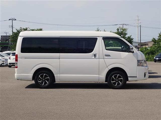 Toyota HIACE VAN 2023 8087923-20