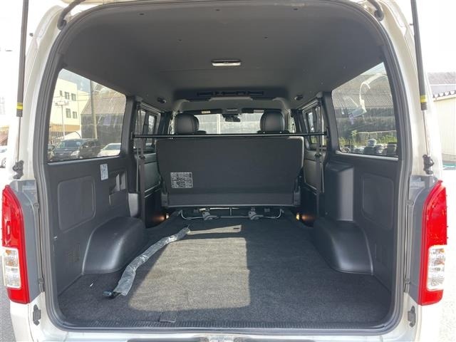 Toyota HIACE VAN 2023 8087923-8