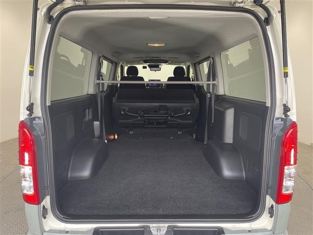 Toyota HIACE VAN 2023 8087924-22