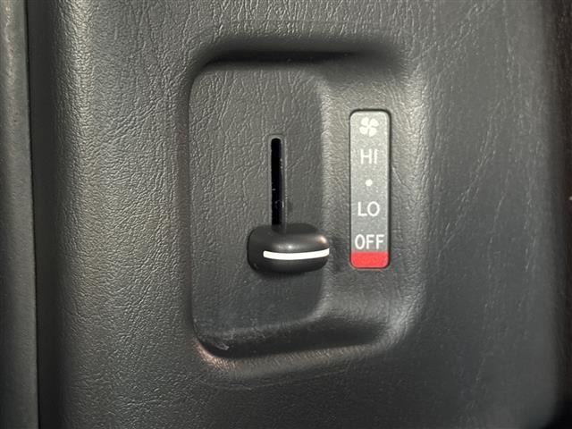 Toyota HIACE VAN 2022 8087925-11