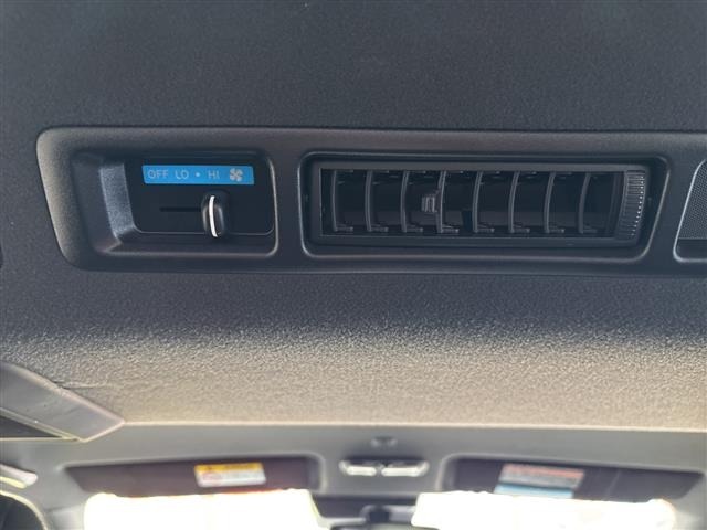 Toyota HIACE VAN 2022 8087925-12