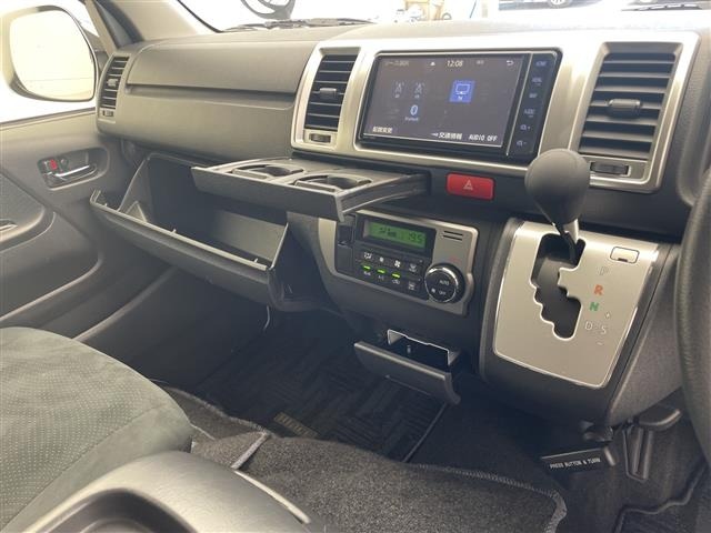 Toyota HIACE VAN 2018 8087928-10