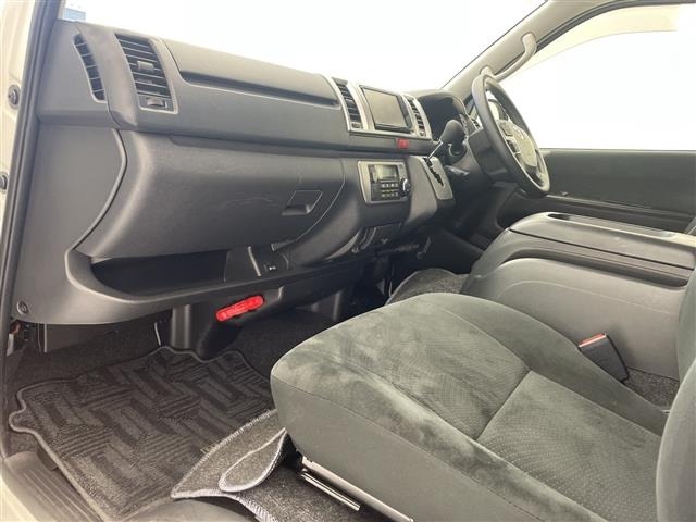 Toyota HIACE VAN 2018 8087928-4
