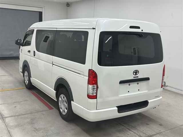 Toyota HIACE VAN 2019 8087945-1