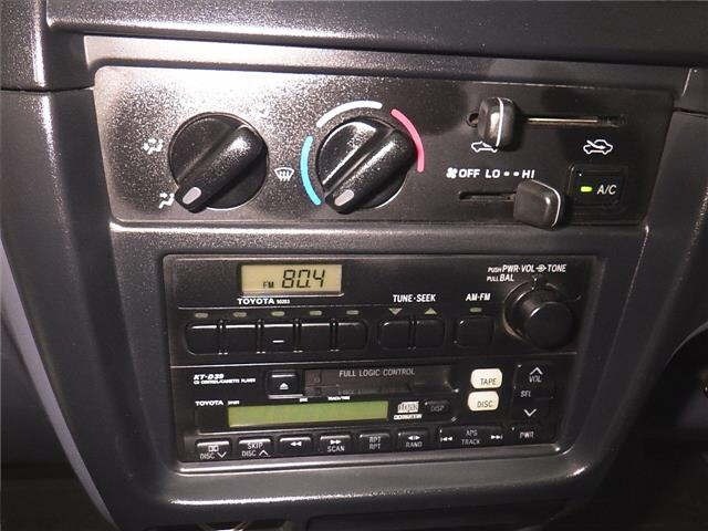Toyota HILUX 2001 8088894-6