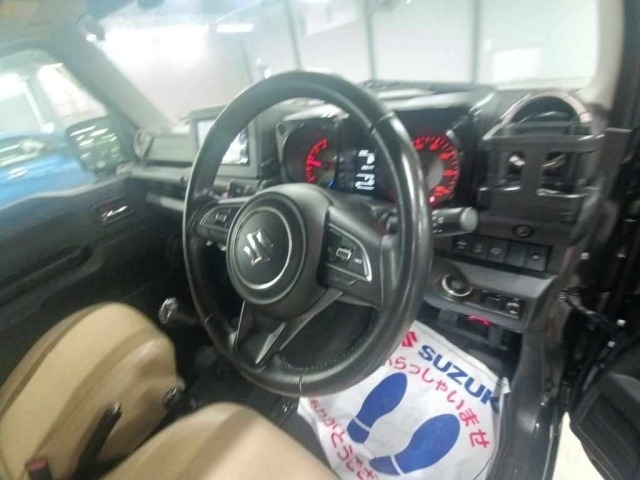 Suzuki JIMNY 2021 8088156-9