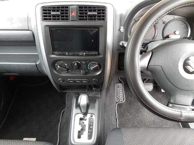 Suzuki JIMNY 2012 8088158-9