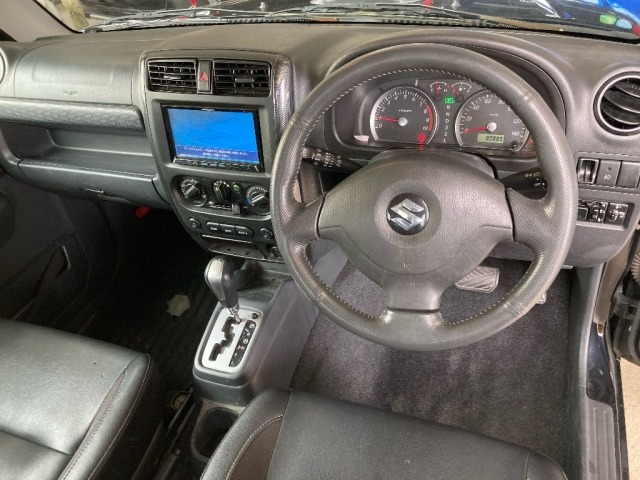 Suzuki JIMNY 2011 8088249-3