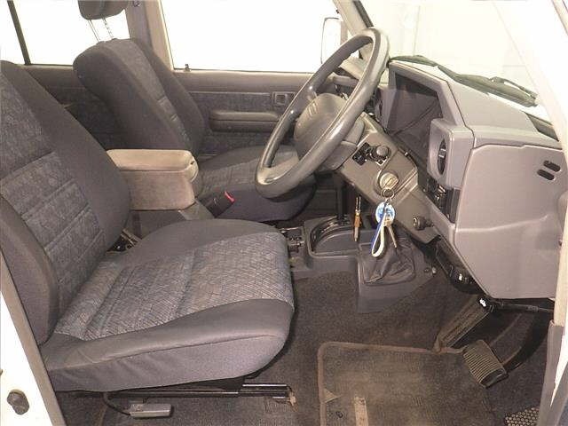 Toyota LAND CRUISER 2000 8088017-5