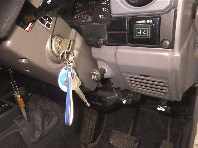 Toyota LAND CRUISER 2000 8088017-8