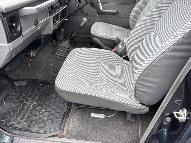 Toyota LAND CRUISER 1993 8088018-9