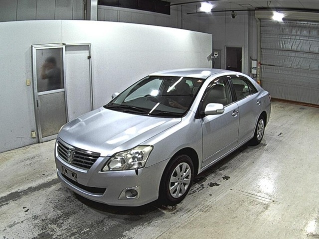 Toyota PREMIO 2011 8088270-4