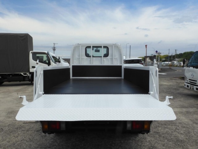 Mazda TITAN 2016 8086994-5