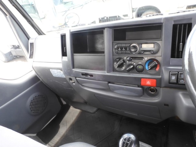 Mazda TITAN 2016 8086994-9
