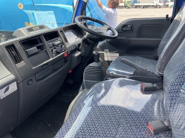 Mazda TITAN 2023 8086997-5